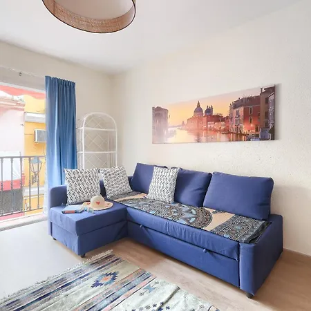 Patio Andaluz A 100 Metros De La Playa