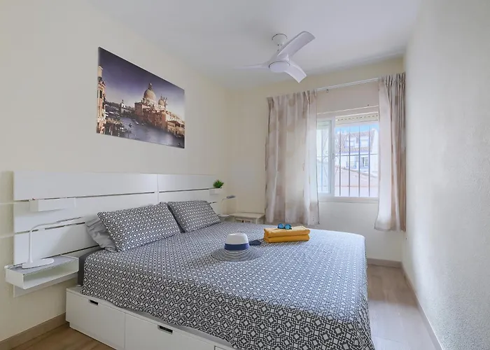 Patio Andaluz A 100 Metros De La Playa Апартаменты *